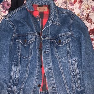 Vintage oversized denim jacket with flannel inside